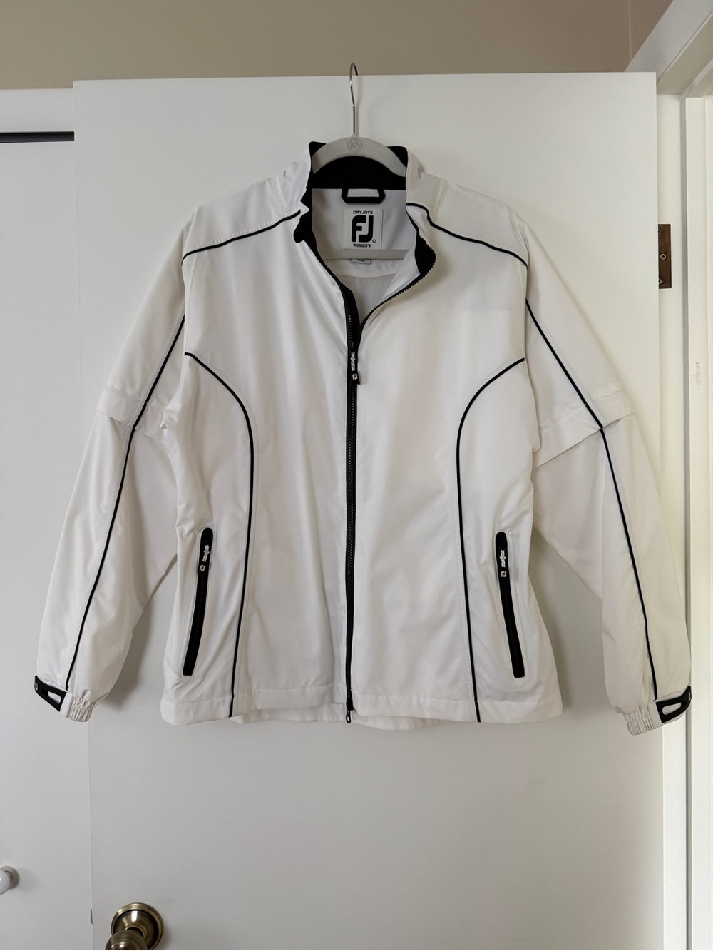 FootJoy Dryjoy Women’s White Jacket with Black Piping Performance Golf Shell